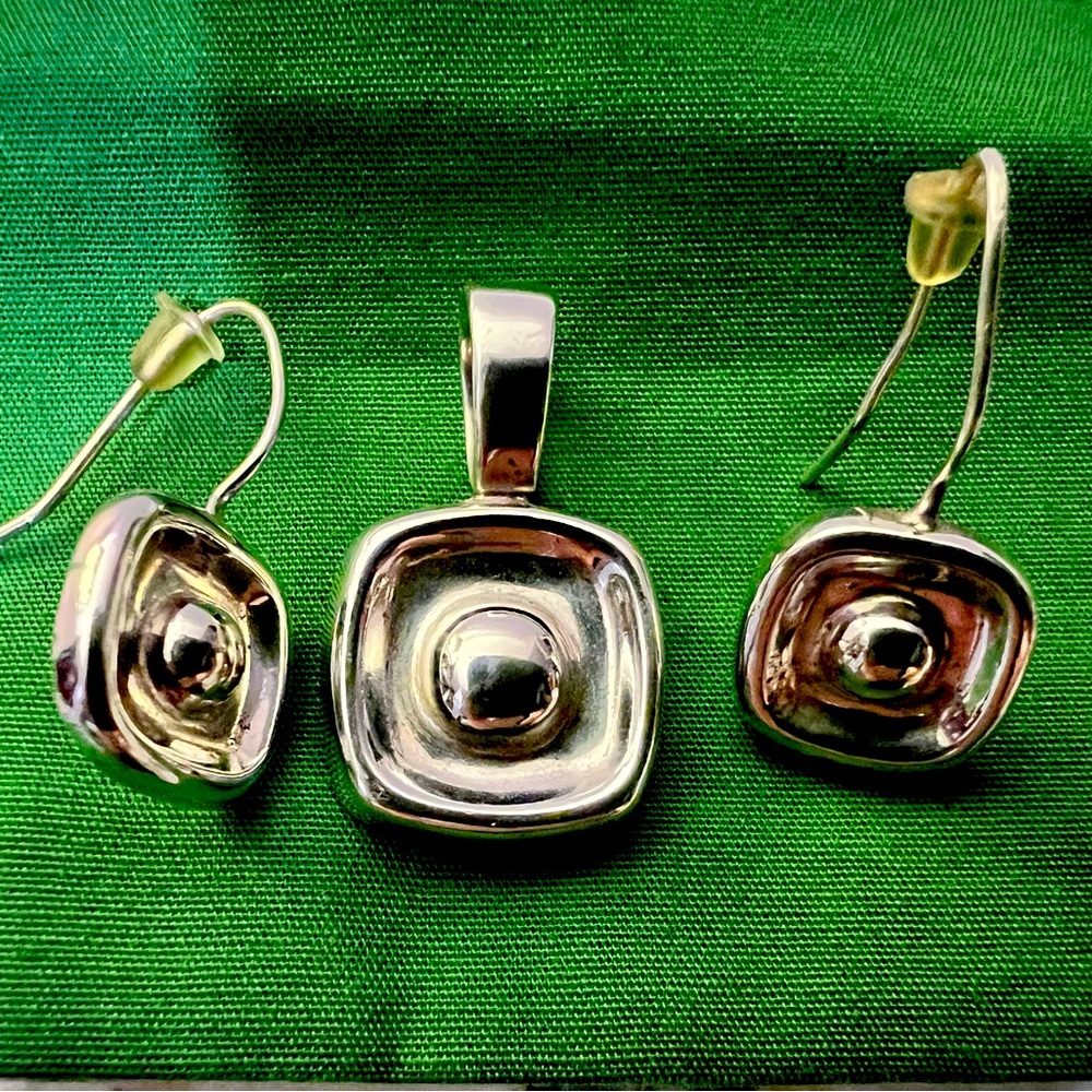 Silpada Sterling silver matching earrings and pendant